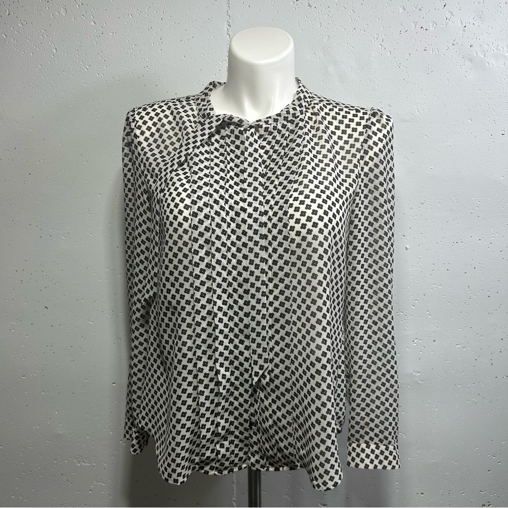 LOFT Ann Taylor Black and White Geometric Flower Long Sleeve Blouse L